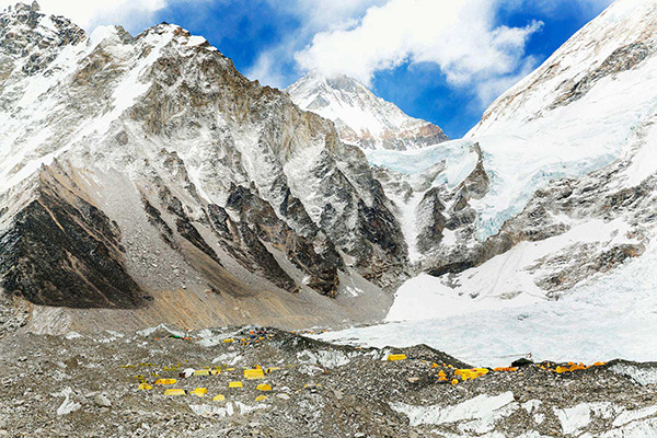 Everest panoram small 